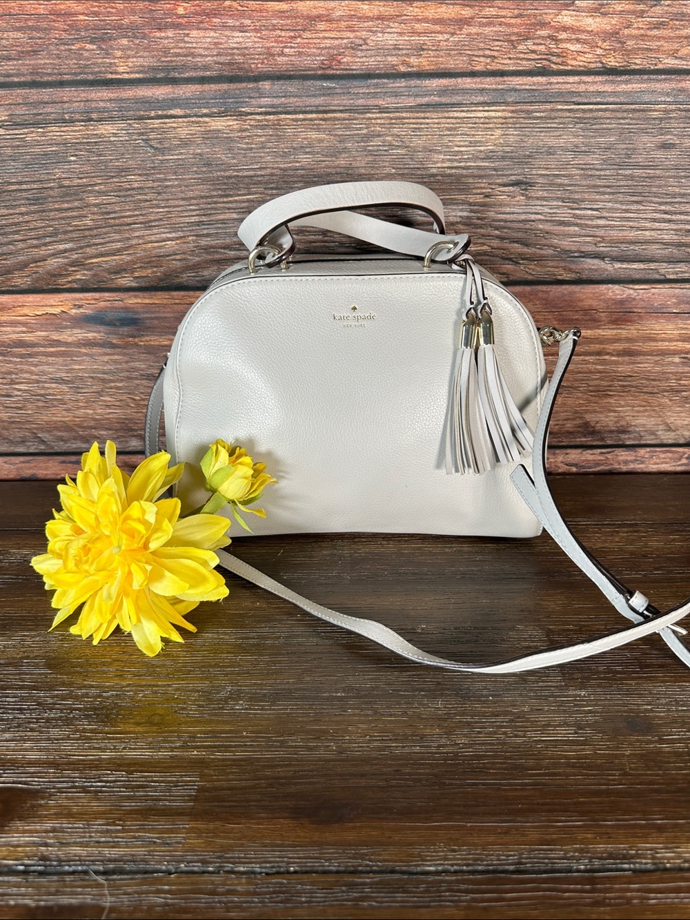 Kate Spade New York Atwood Place Bayley satchel in light grey!